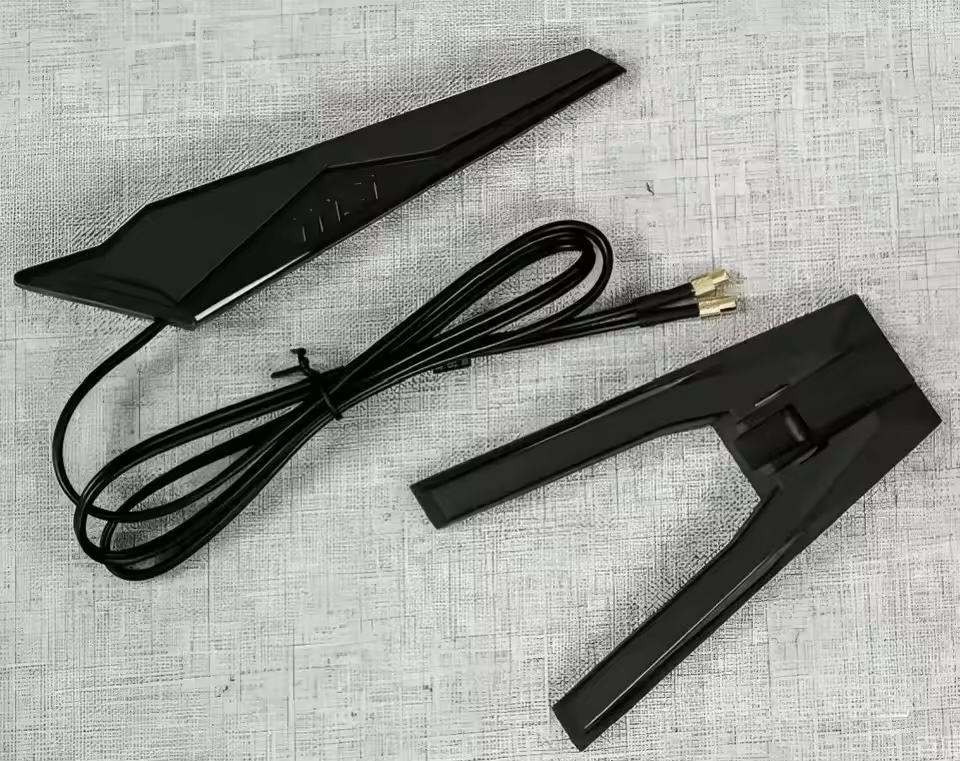 Antenne Wi-Fi 7 MSI d'origine  - Z890 Wi-Fi 7 Motherboard avis et prix